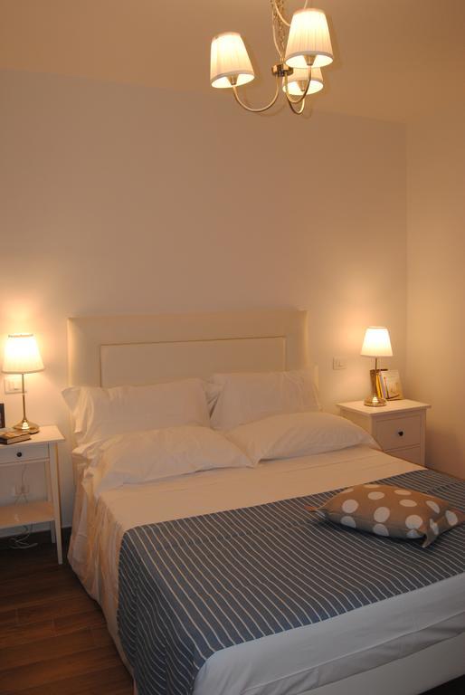 B&B La Gatta Sul Tetto Borgo san Donato  Rum bild