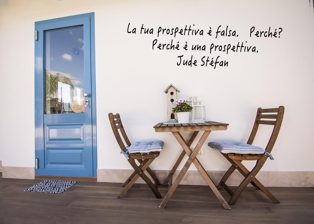 B&B La Gatta Sul Tetto Borgo san Donato  Exteriör bild